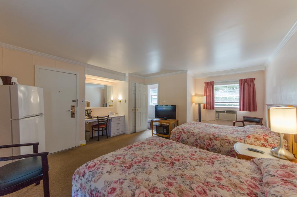 Hyland Motor Inn Кейп-Мэй-Корт-Хаус Экстерьер фото