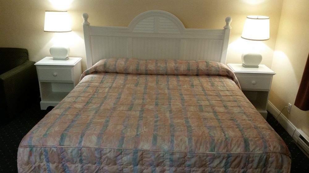 Hyland Motor Inn Кейп-Мэй-Корт-Хаус Экстерьер фото