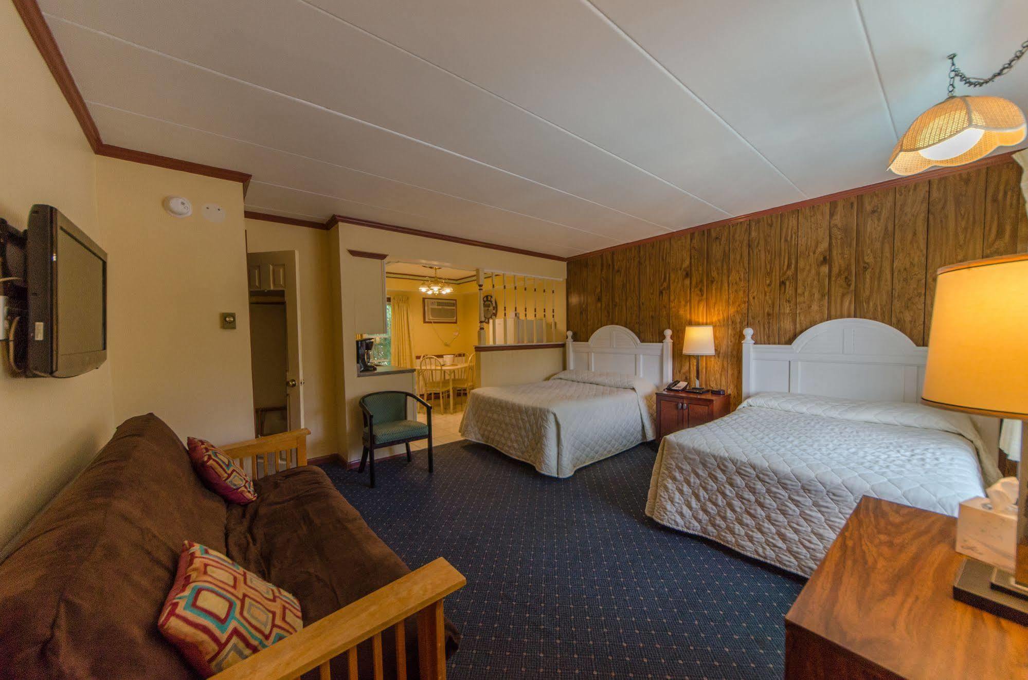 Hyland Motor Inn Кейп-Мэй-Корт-Хаус Экстерьер фото