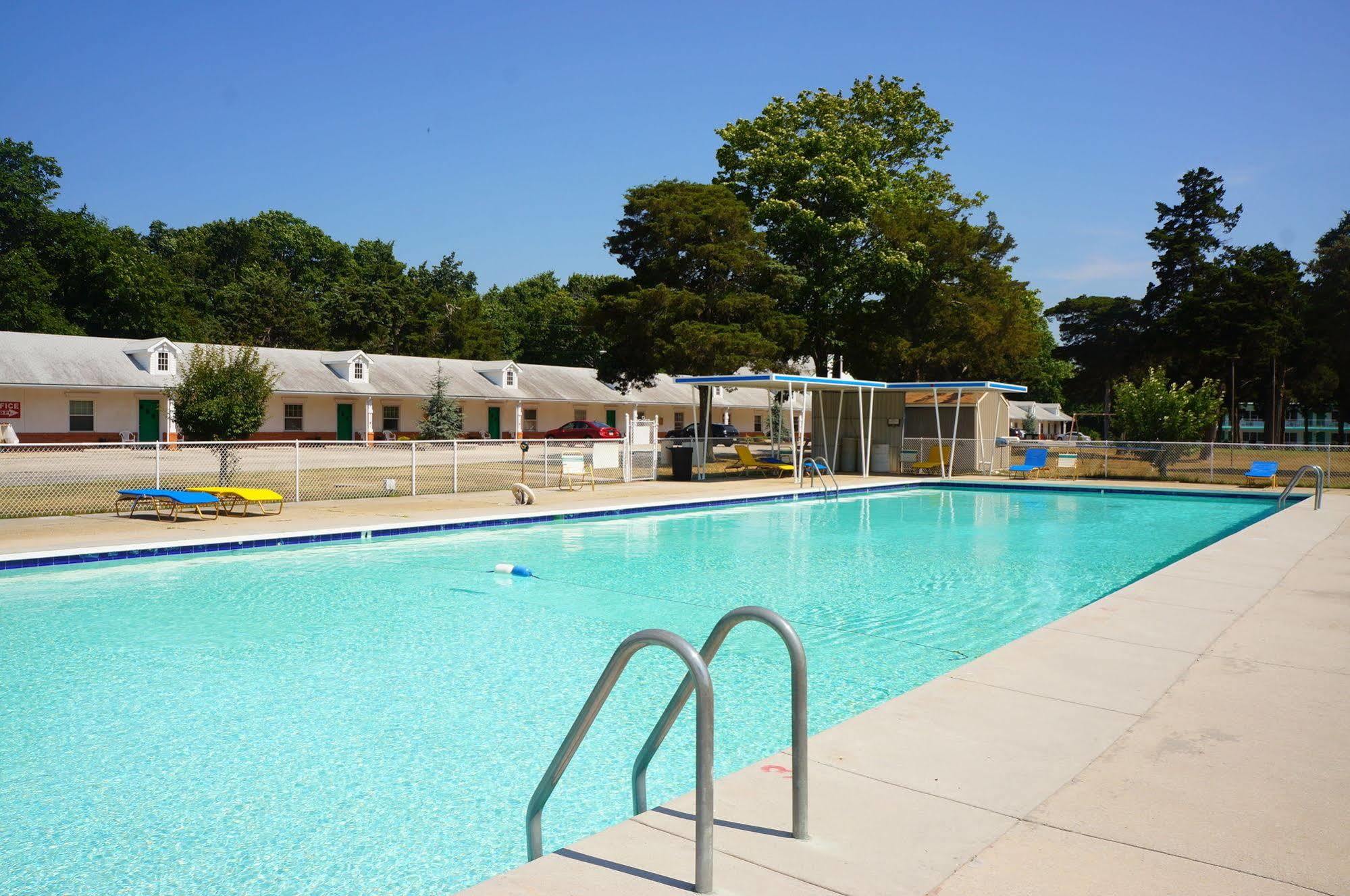 Hyland Motor Inn Кейп-Мэй-Корт-Хаус Экстерьер фото